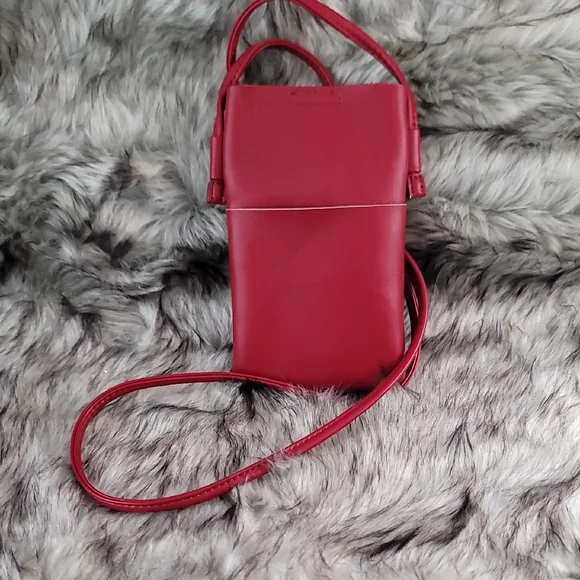 Old Navy Red Crossbody Cellphone  Bag - Picture 6 of 6